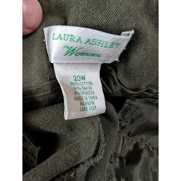 Laura Ashley Womens Plus Size Olive Green Capri Pants Sz 20W Stretch Casual - Picture 4 of 4